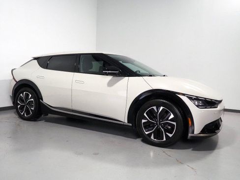 Used 2024 Kia EV6 Wind w/ Wind Technology Package RWD image 1