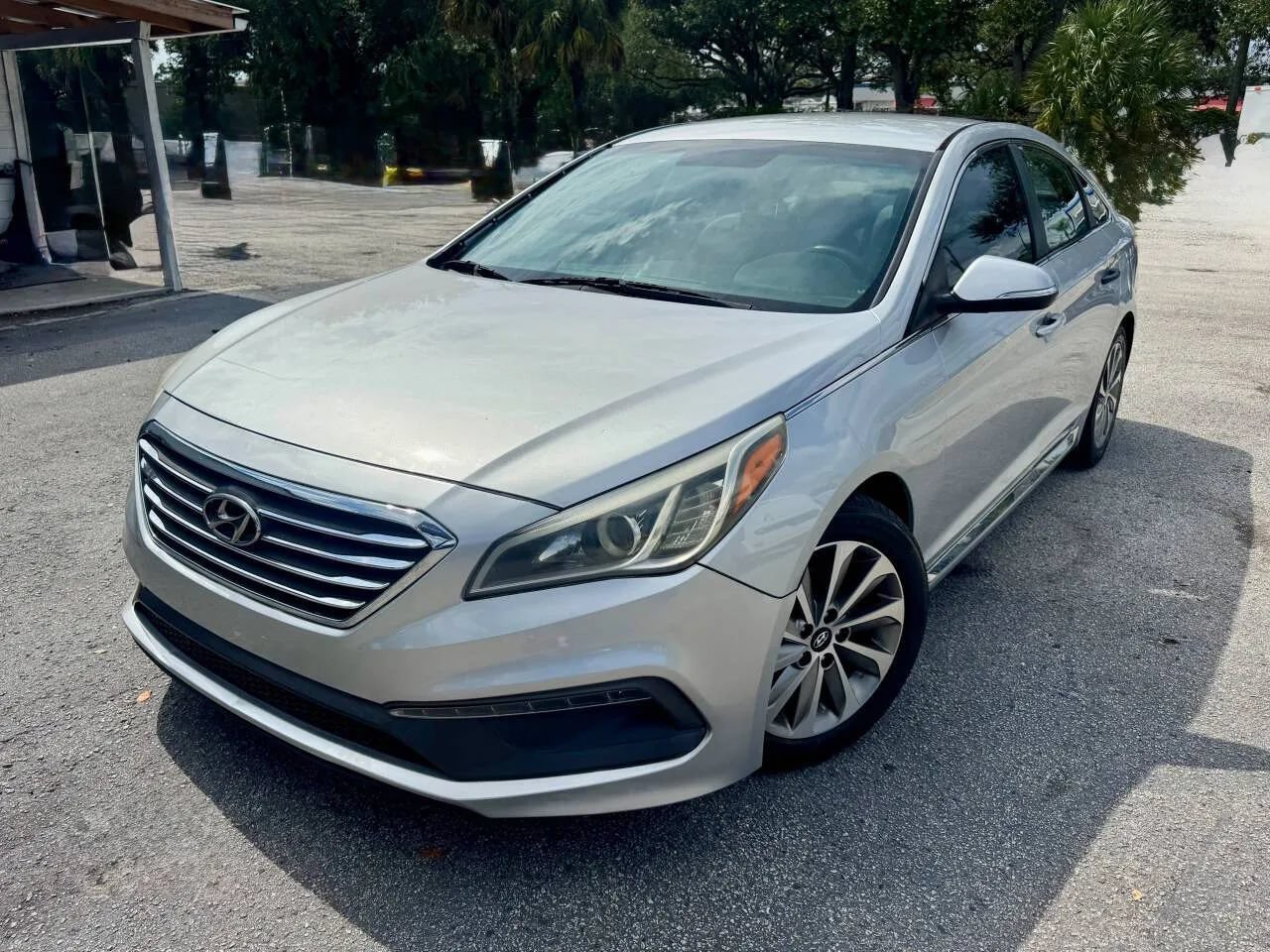 Used 2015 Hyundai Sonata Sport FWD image 3