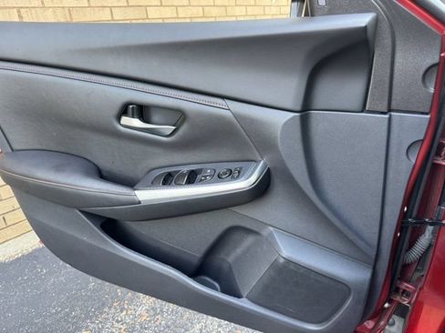 Used 2024 Nissan Sentra SR FWD image 6