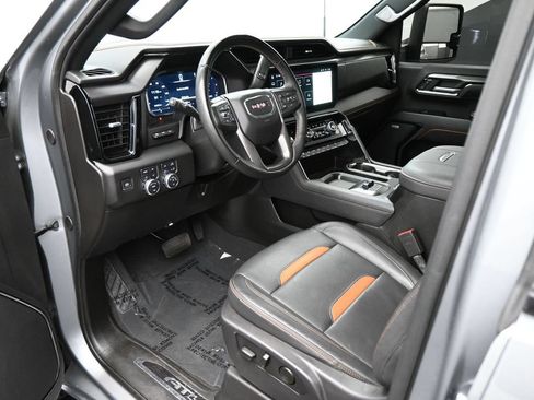 Used 2024 GMC Sierra 2500 AT4 w/ AT4 Premium Plus Package AWD/4WD image 2