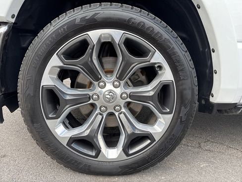 Used 2020 RAM 1500 Limited image 15