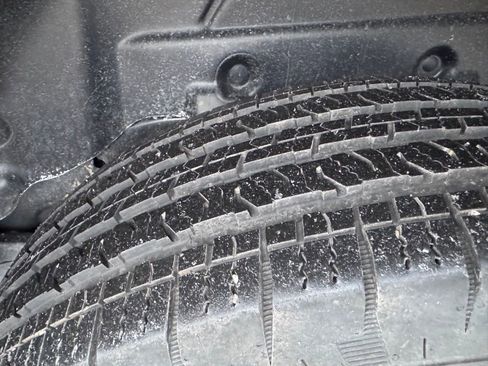 Used 2025 Jeep Wrangler Sport image 32