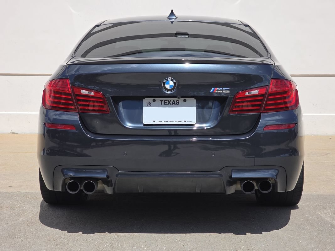 Used 2015 BMW M5 RWD image 4