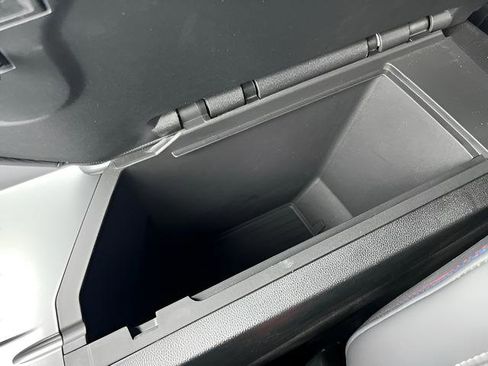 Used 2024 Chevrolet Equinox EV RS image 22