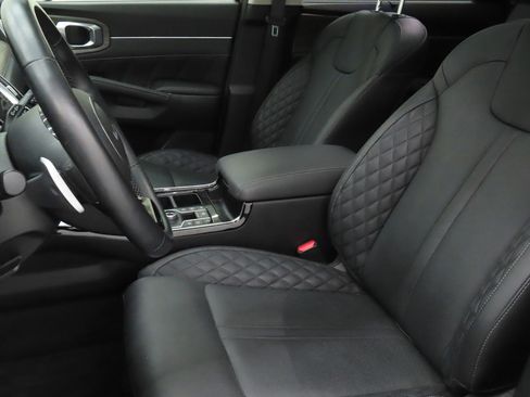 Used 2023 Kia Sorento SX Prestige AWD/4WD image 11