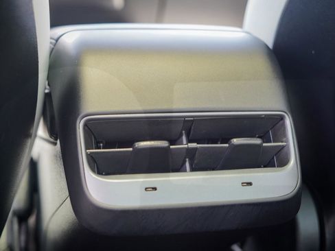 Used 2023 Tesla Model 3 Standard Range RWD image 18