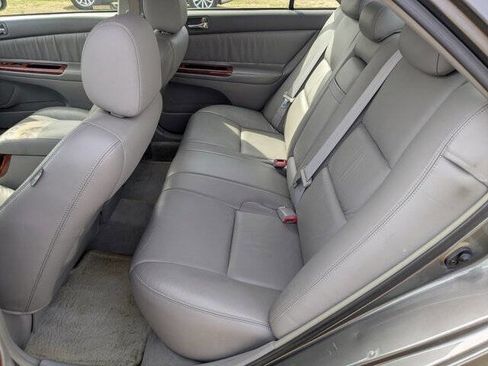 Used 2005 Toyota Camry V6 image 29