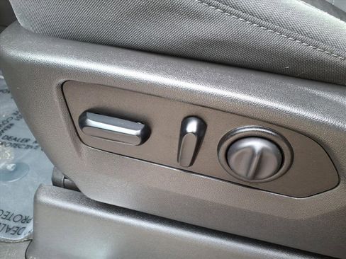 Used 2021 GMC Sierra 1500 Elevation w/ X31 Off-Road Package image 17