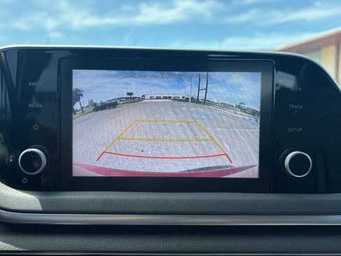 Used 2021 Hyundai Sonata SE w/ Preferred Accessory Package image 20