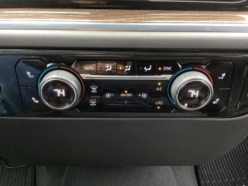 Used 2023 Chevrolet Silverado 1500 LT image 23