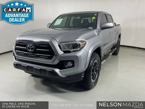 Used 2017 Toyota Tacoma SR5 w/ Tow Package RWD image 1