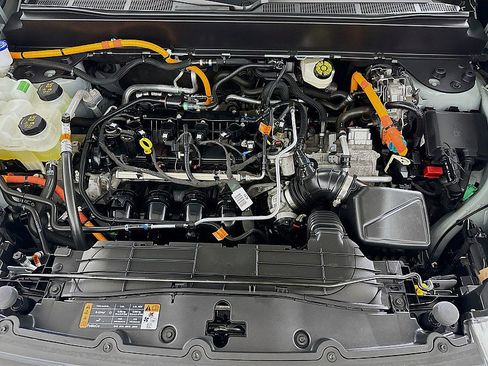 Used 2023 Ford Maverick Lariat image 27