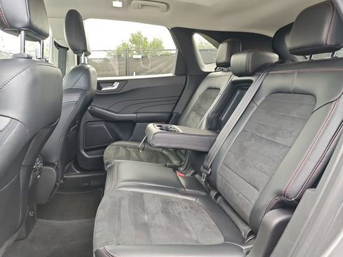 Used 2022 Ford Escape SEL w/ SEL Stealth AWD Package image 29