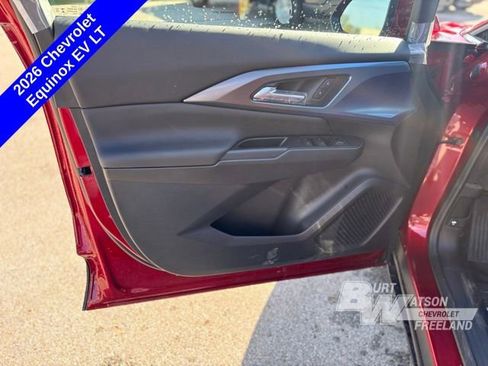 New 2026 Chevrolet Equinox EV LT image 10