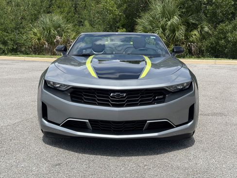 Used 2023 Chevrolet Camaro LT RWD image 2
