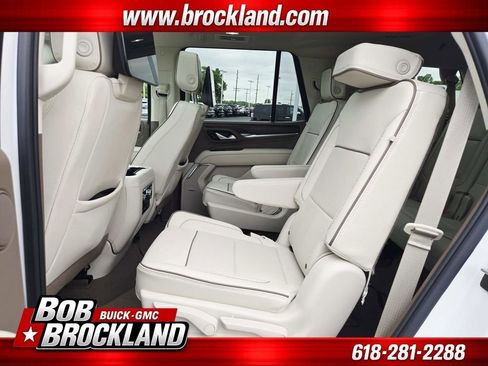 Used 2024 GMC Yukon Denali w/ Advanced Technology Package AWD/4WD image 13