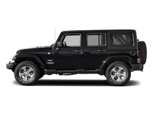 Used 2017 Jeep Wrangler Unlimited Sahara image 2