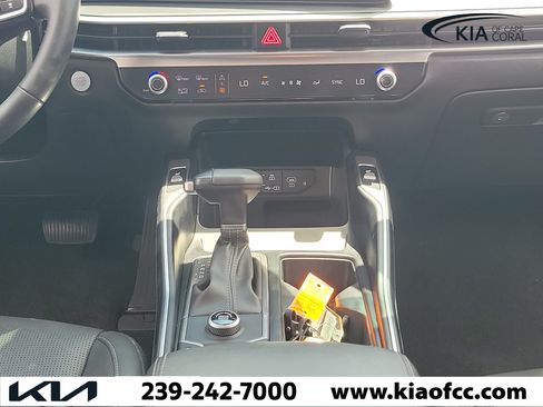 Certified 2024 Kia Sorento S FWD image 19