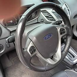 Used 2013 Ford Fiesta Titanium FWD image 7