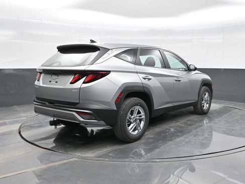 New 2026 Hyundai Tucson SE image 7