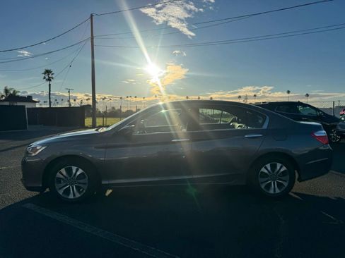 Used 2015 Honda Accord LX image 4