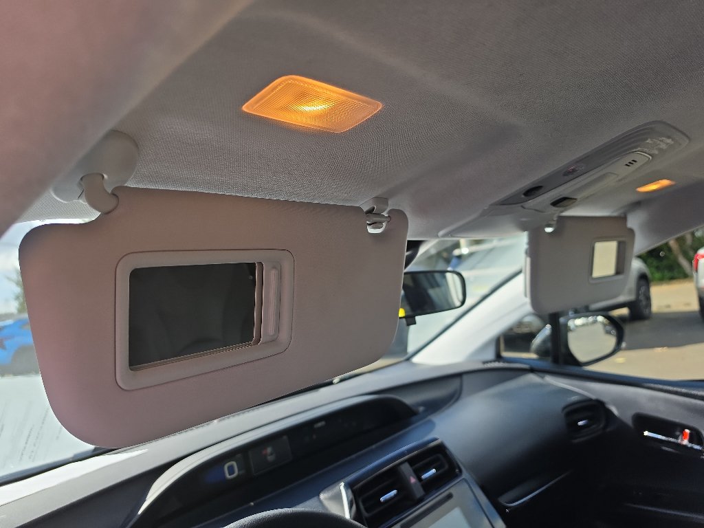 Certified 2019 Toyota Prius LE AWD/4WD image 13