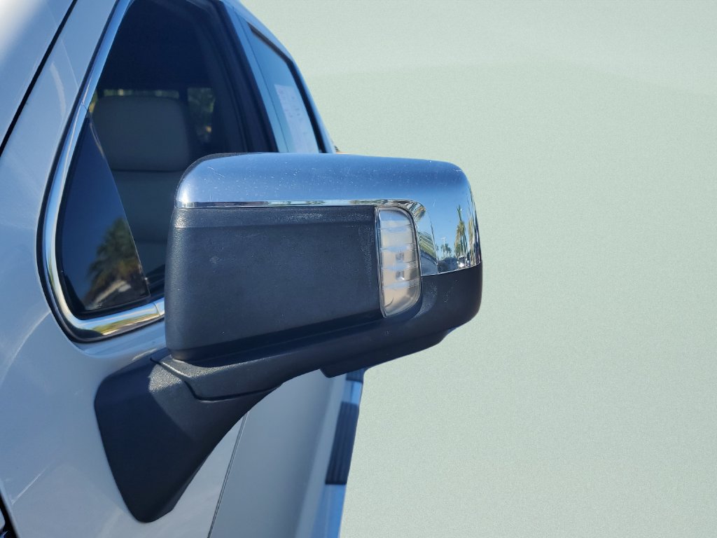 Used 2019 GMC Sierra 1500 SLT w/ SLT Premium Plus Package RWD image 28