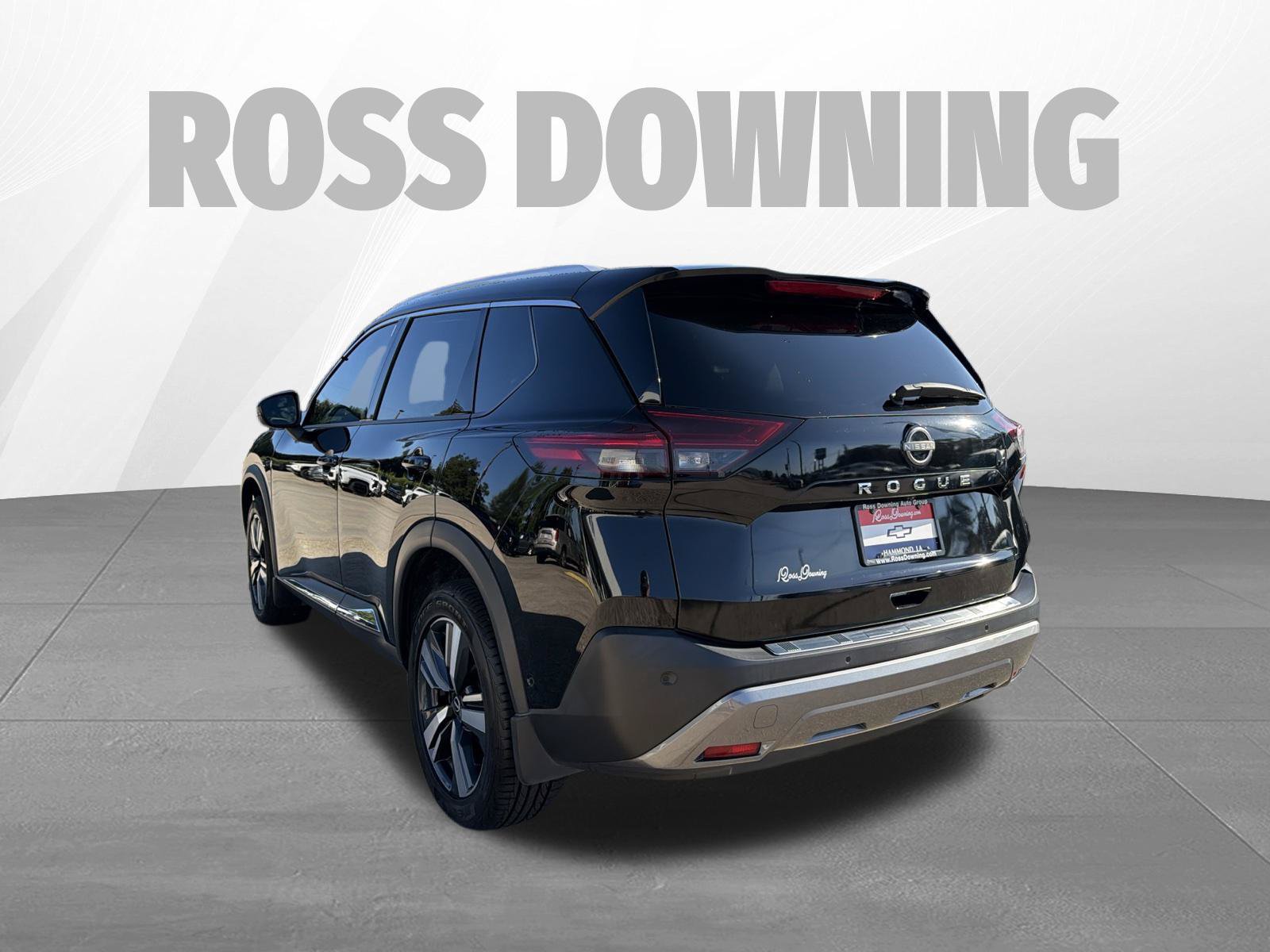 Used 2023 Nissan Rogue SL w/ SL Premium Package FWD image 6