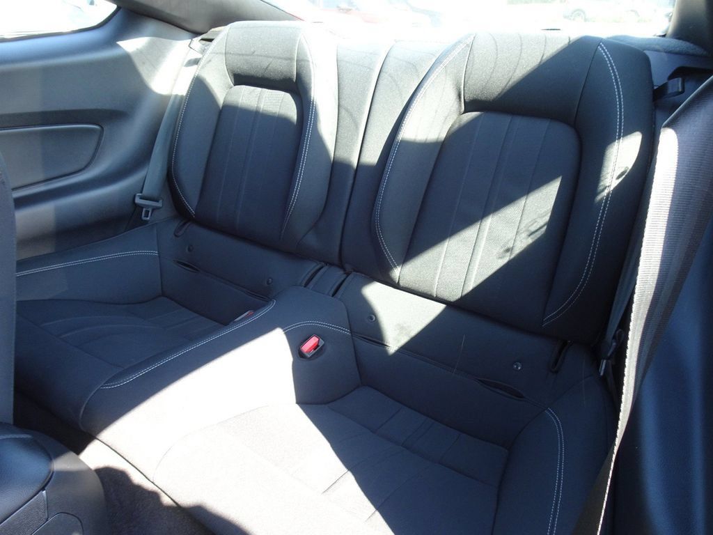 Used 2021 Ford Mustang Coupe RWD image 12