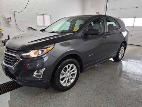 Used 2021 Chevrolet Equinox LS AWD/4WD image 8