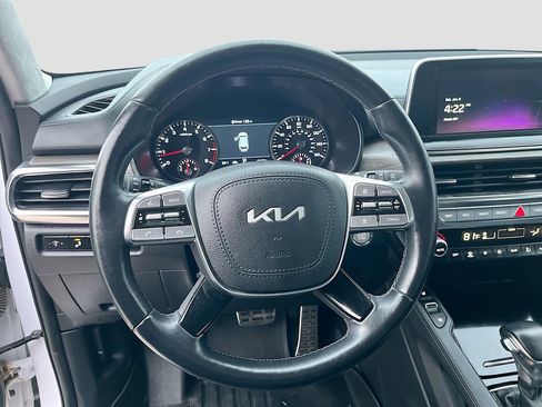 Used 2022 Kia Telluride SX w/ SX Prestige Package image 11