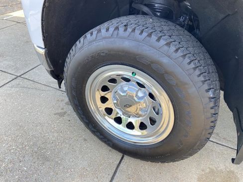 Used 2021 Chevrolet Silverado 1500 W/T w/ WT Value Package image 22