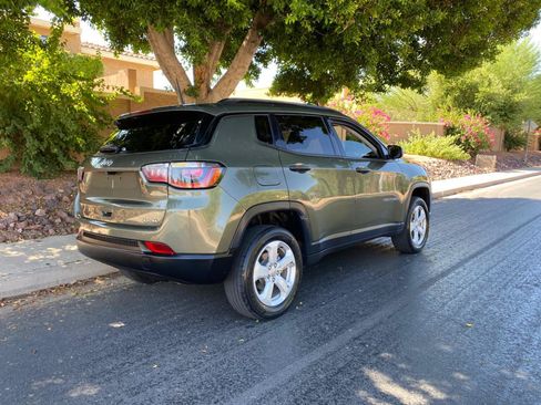 Used 2018 Jeep Compass Sport AWD/4WD image 7