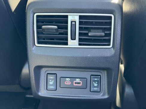 Used 2023 Nissan Maxima SL FWD image 15