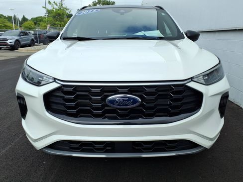 Certified 2024 Ford Escape ST-Line w/ Tech Pack #1 AWD/4WD image 2