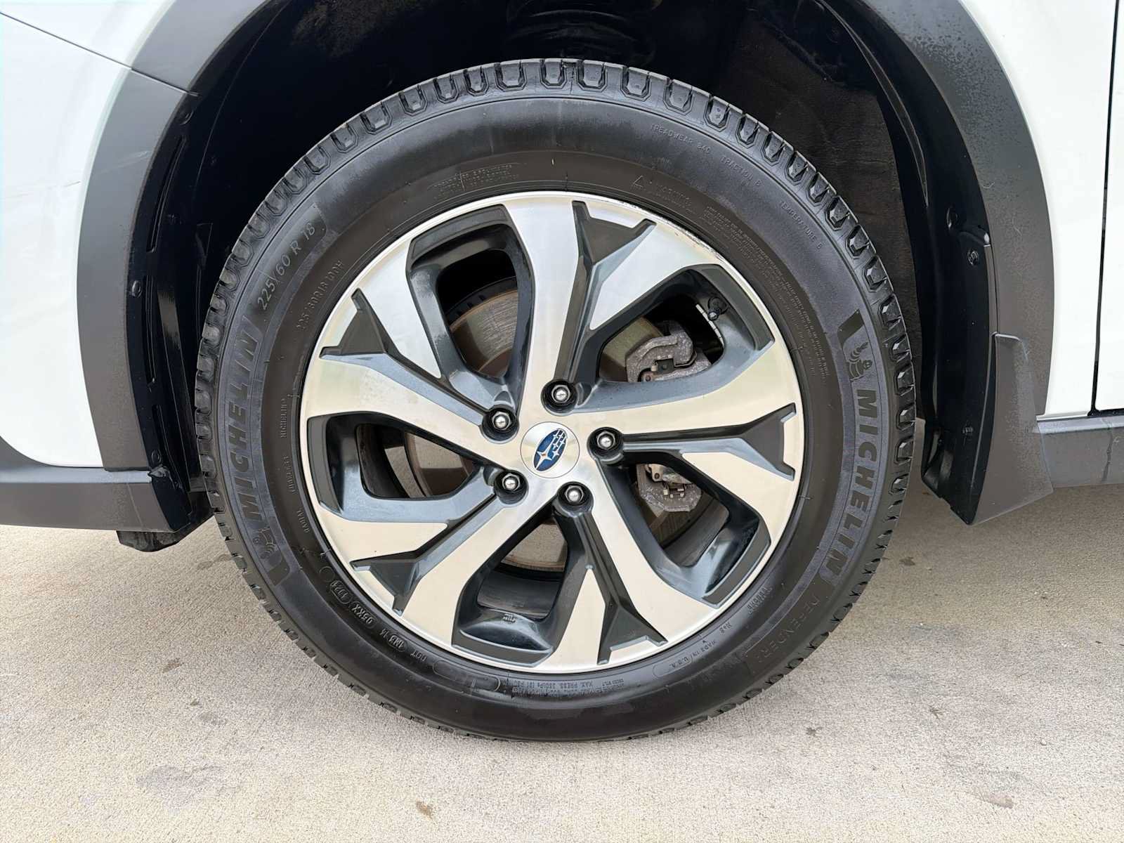 Used 2020 Subaru Outback Touring w/ Popular Package #2 AWD/4WD image 10