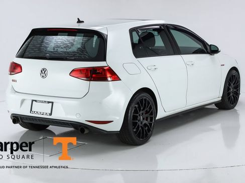 Used 2017 Volkswagen GTI SE FWD image 47