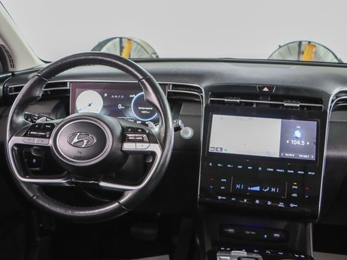 Used 2022 Hyundai Tucson Limited image 17