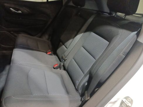 Used 2023 GMC Terrain SLE image 23