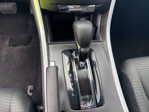 Used 2015 Honda Accord LX image 12
