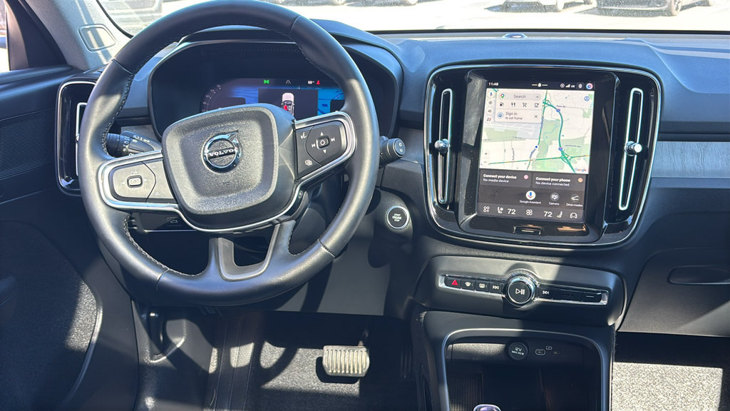 Certified 2026 Volvo XC40 B5 Plus AWD/4WD image 7