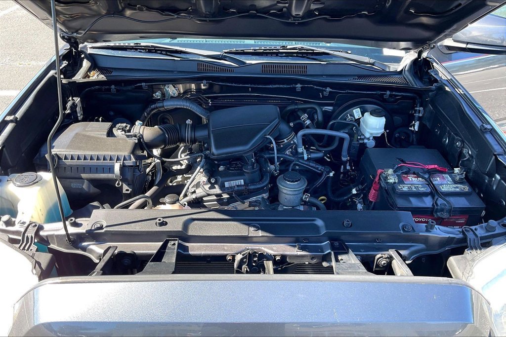 Used 2020 Toyota Tacoma SR w/ SR Convenience Package RWD image 10