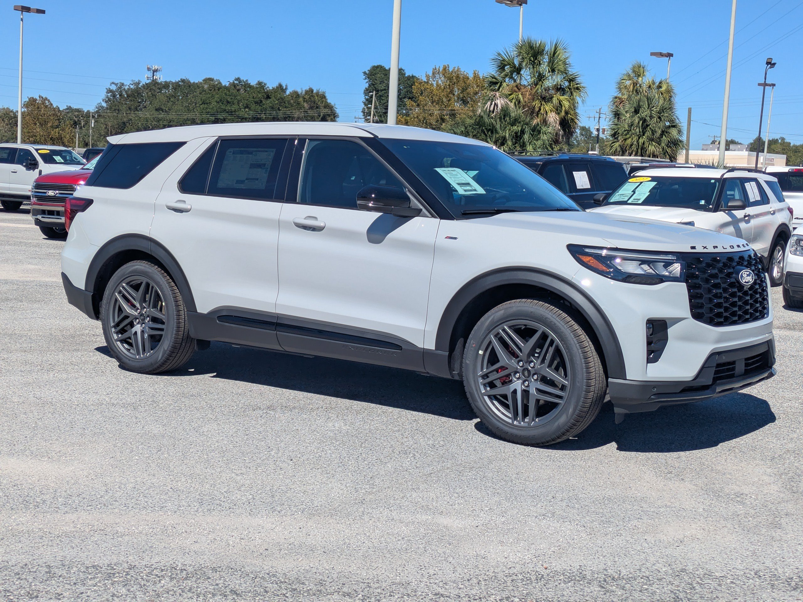 New 2027 Ford Explorer ST-Line w/ Premium Package RWD image 2
