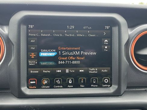 Used 2023 Jeep Gladiator Mojave w/ Cold Weather Group image 39