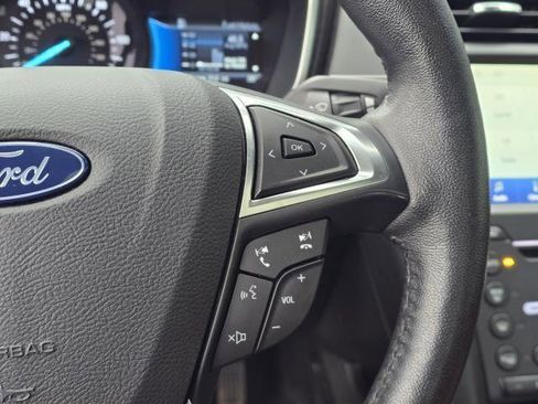 Used 2020 Ford Fusion Titanium image 18