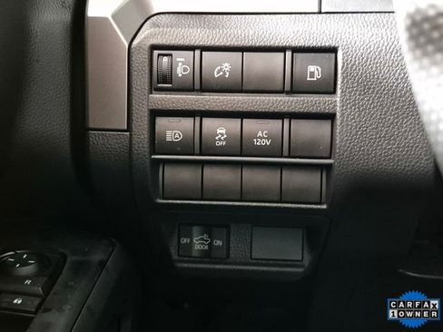 Certified 2025 Toyota Tacoma TRD Off-Road image 16