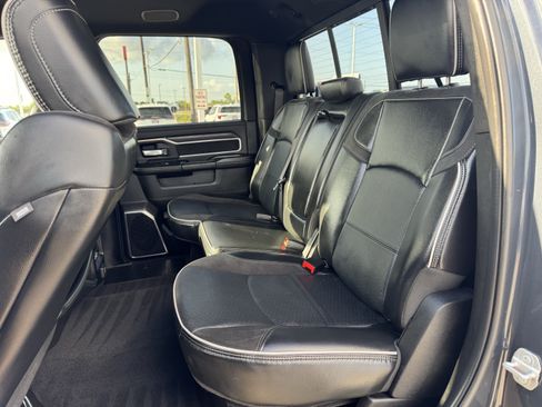 Used 2025 RAM 2500 Laramie AWD/4WD image 25