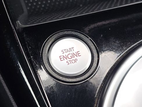 Used 2019 Volkswagen Beetle 2.0T S image 24