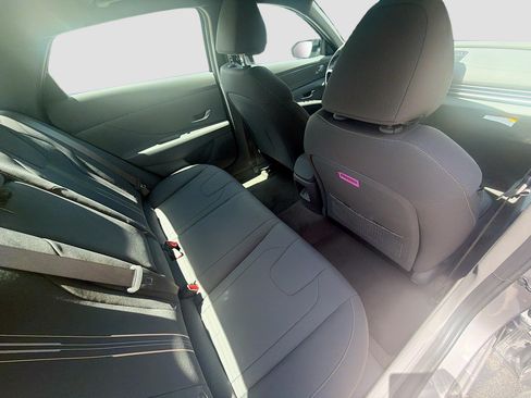 Used 2026 Hyundai Elantra SEL Sport FWD image 26