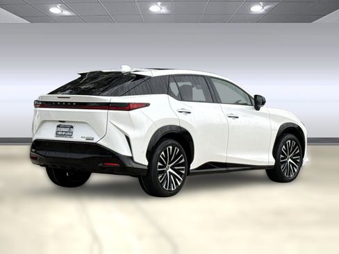 Certified 2023 Lexus RZ 450e Premium w/ Technology Package AWD/4WD image 9